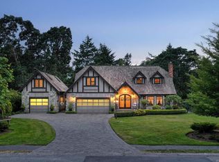 2773 Arbutus Rd, Saanich, BC V8N 5X8