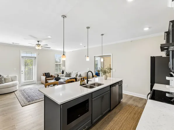 3220 Patcham Dr #204, Nolensville, TN 37135