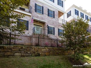 17 W Louise St, Fayetteville, AR 72701