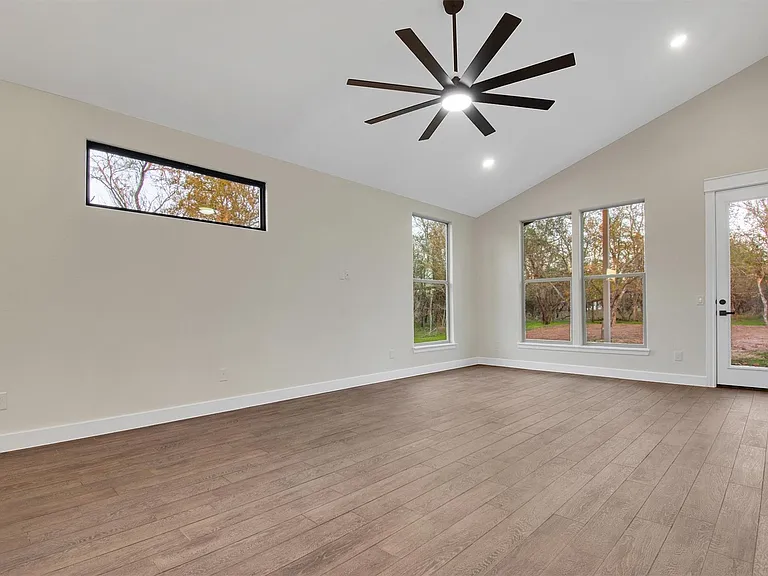 336 Nene Ln — Photo 10