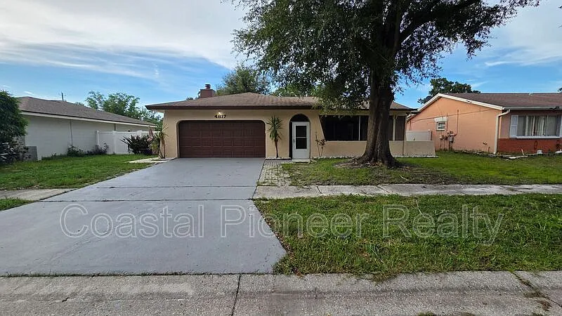 4817 Cypress Tree Dr