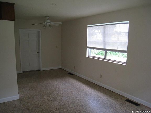 3rd image of 1476 NW 21st Ave
