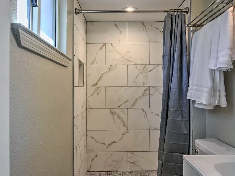 1208 Hupmobile Dr NE — Photo 14