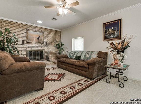 5th image of 112 Sunny Ln