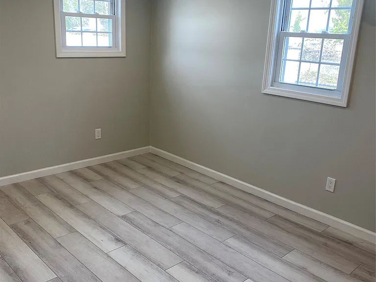 382B Deer Park Ave — Photo 4