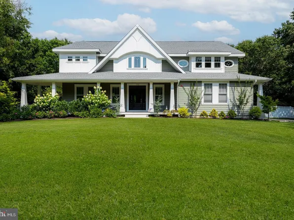 122 Lighthouse Ln, Egg Harbor Township, NJ 08234