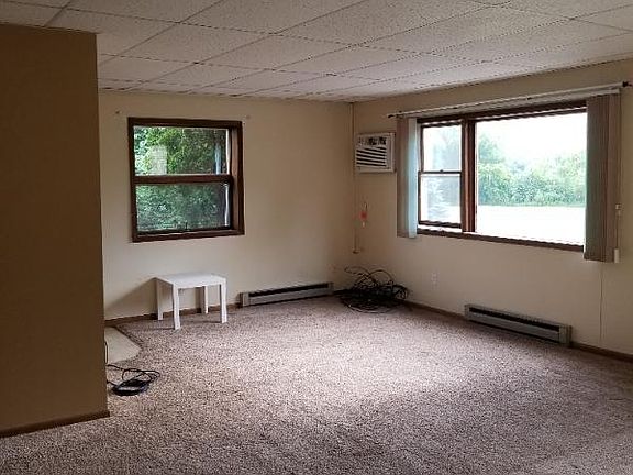 4th image of 320 Sawmill Ln APT 3