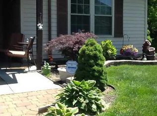 15 Seabreeze Sq, Freehold, NJ 07728
