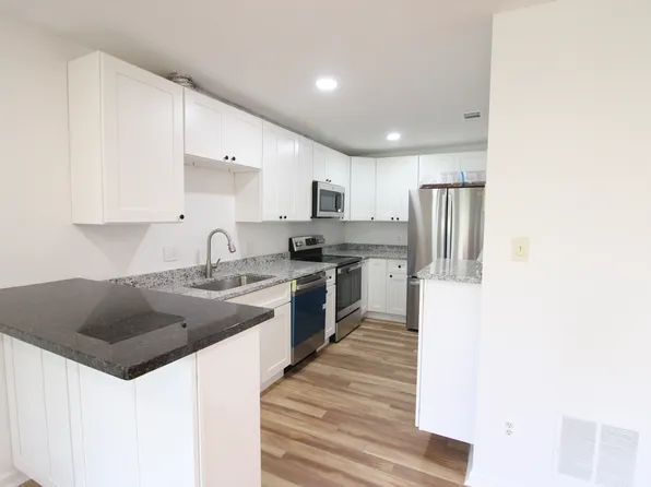 3150 E Anchorway Ct #E, Falls Church, VA 22042