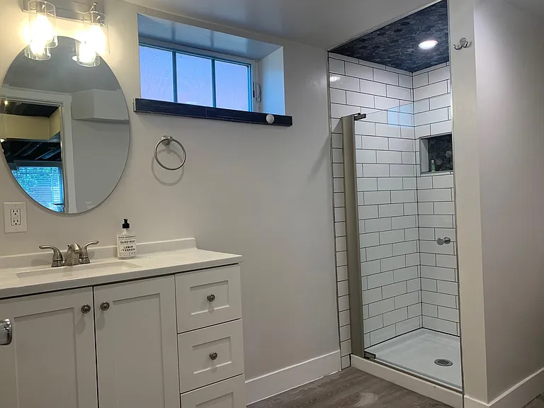 2222 S Acoma St — Photo 19