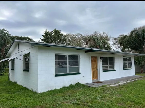 905 W 1st St, Fort Pierce, FL 34982
