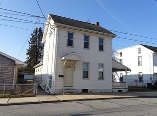 40 W Donegal St APT B, Mount Joy, PA