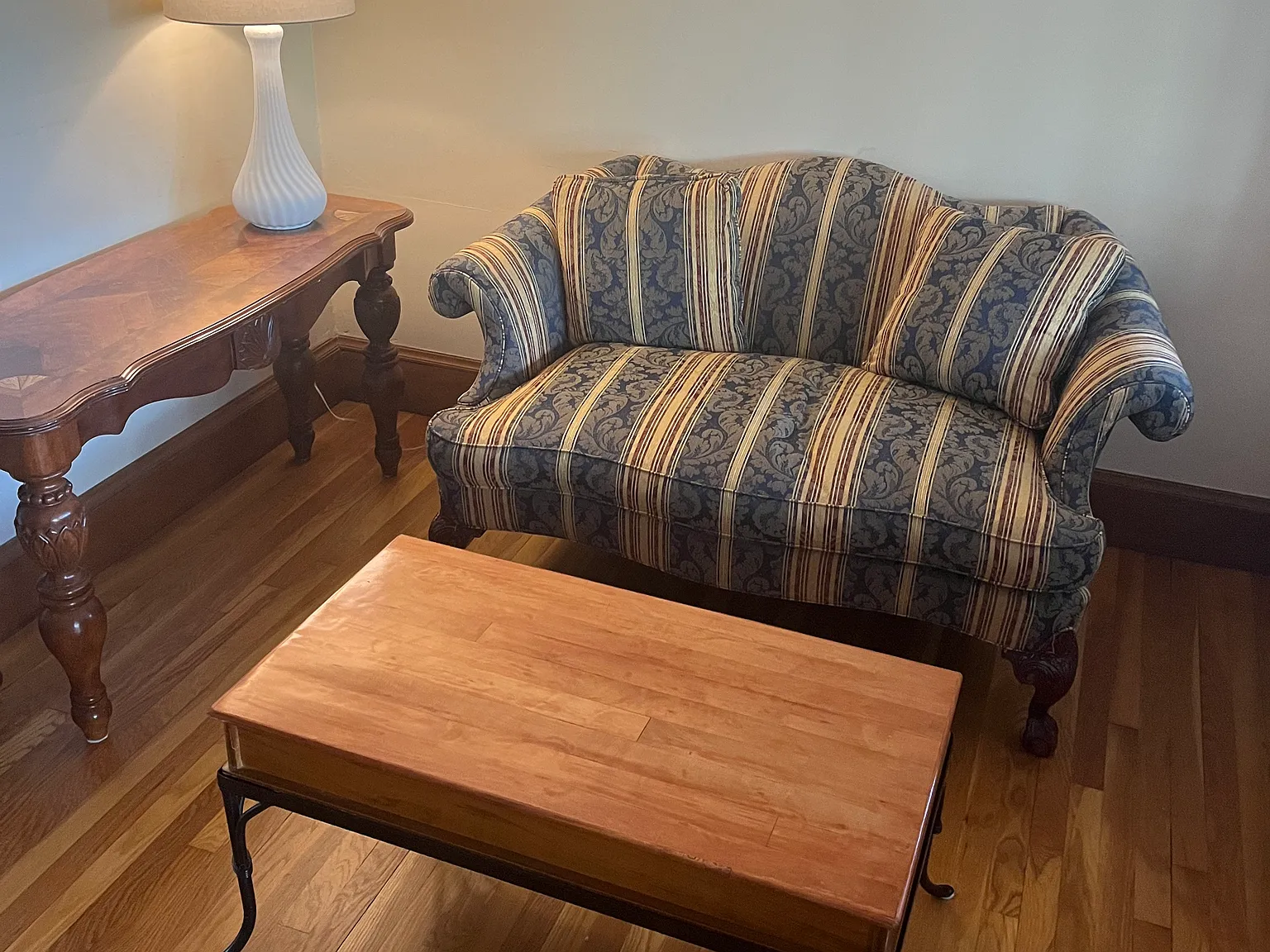 2 bed, 1400 sqft, $2,000 — Photo 3