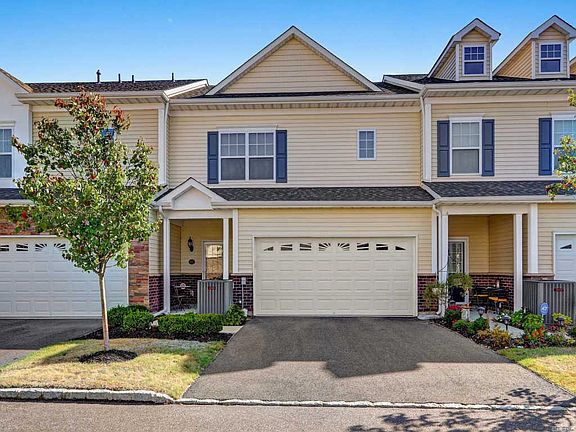 3rd image of 123 Rosebud Ct #123