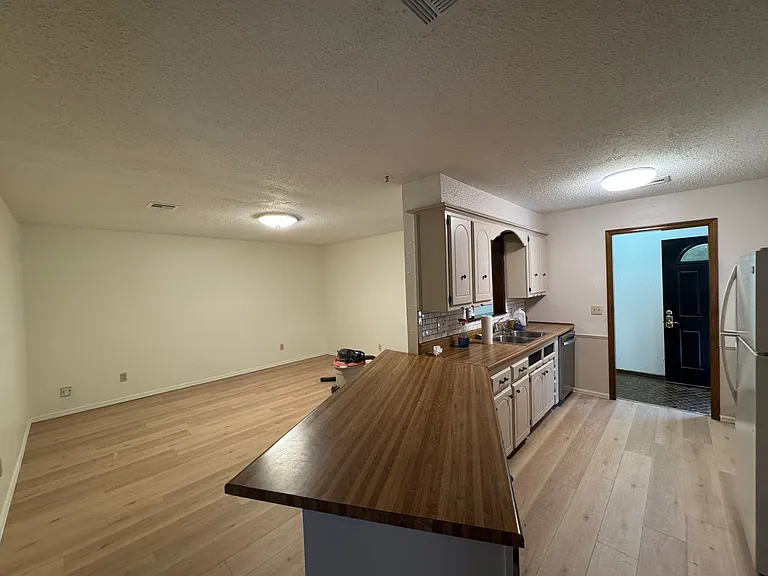 4765 Spiva Dr — Photo 5