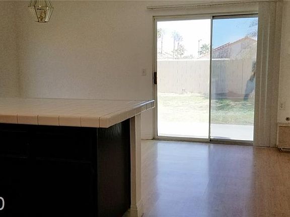 3rd image of 1628 Royal Canyon Dr