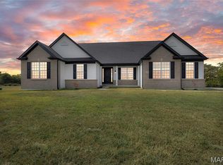213 Bluegrass Pasture Ct, Wentzville, MO 63385
