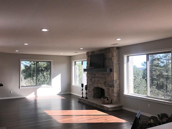 3rd image of 1205 Sarah Kay Cir