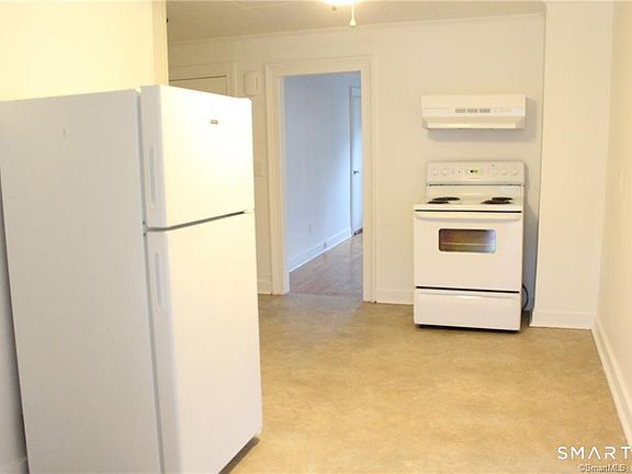3rd image of 106 Elm St #112