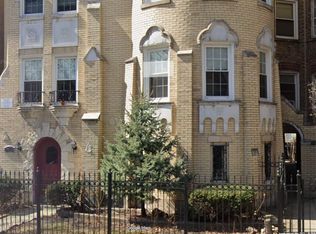 6210 N Richmond St #3, Chicago, IL 60659