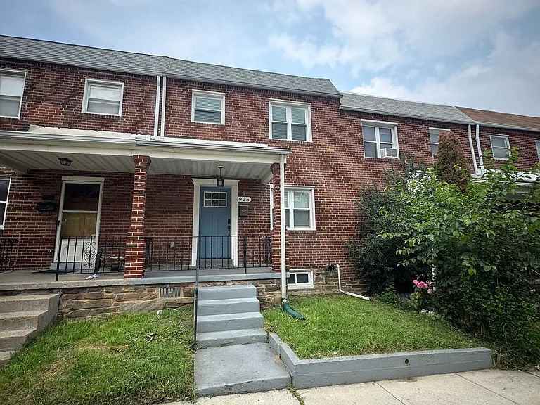 925 Oldham St — Photo 5