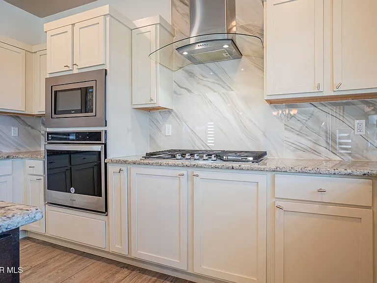1126 Ismael Robels Way — Photo 7
