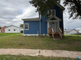 113 Nevada Ave, Adrian, MN 56110