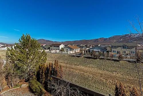 Serratina Dr — Photo 14