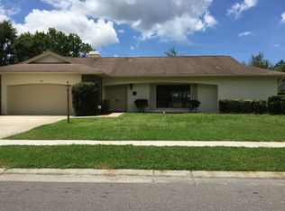 20 Foxfire Ln, Oldsmar, FL 34677