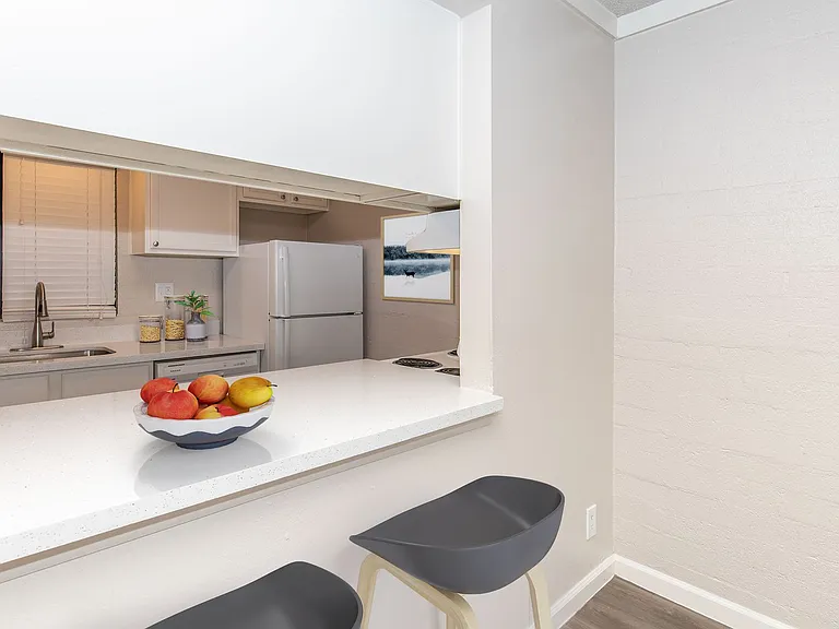 Palm Desert Apartments — Photo 44