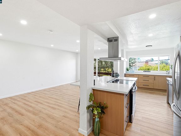 3rd image of 710 E 22nd St APT 203