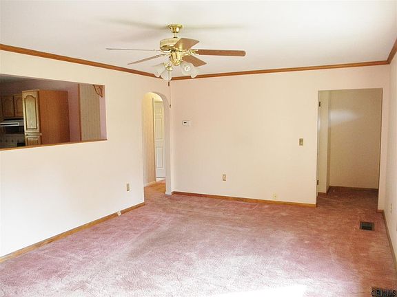 3rd image of 307 Emmett St