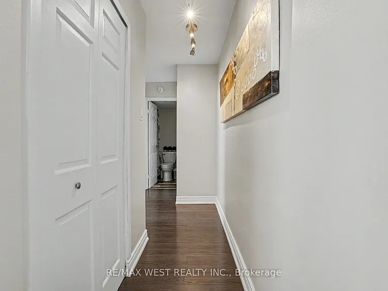 15 Nicklaus Dr #807 — Photo 11