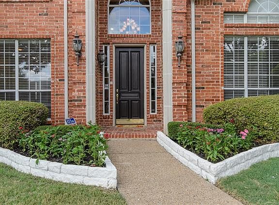 2nd image of 4029 Oakhaven Dr