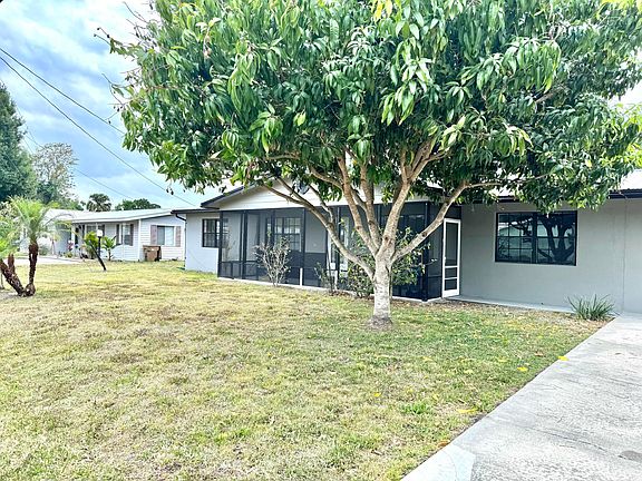 3rd image of 1202 SE 8th Drive