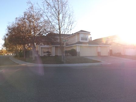 2nd image of 818 Carrie St
