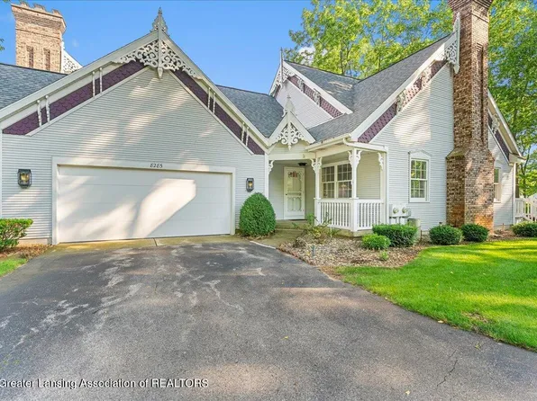 8285 Wallinwood Springs Dr #8, Jenison, MI 49428