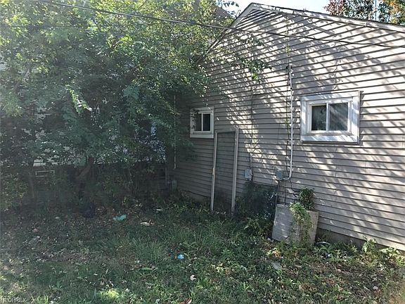 4th image of 1115 E 171st St
