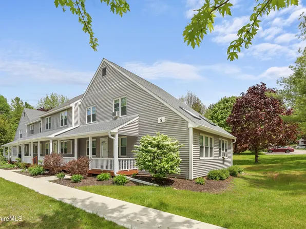 880 East St APT 9D, Lee, MA 01238