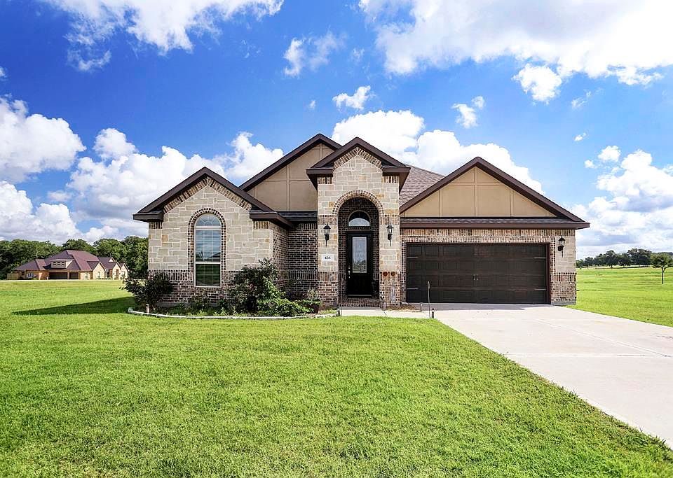 1st image of 426 Ruby Dr