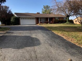 175 Ivanhoe Rd, Max Meadows, VA 24360