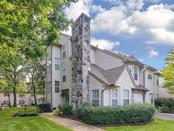 2nd image of 3207 Pepperbush Ct