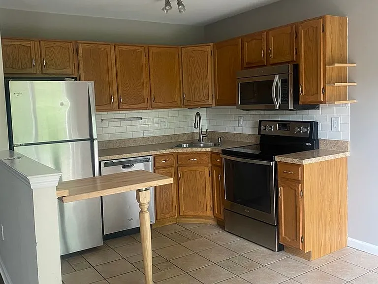 516 Maplewood Ave — Photo 11