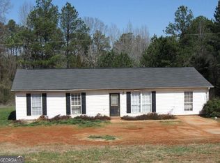 227 Dundee Lake Rd, Griffin, GA 30223