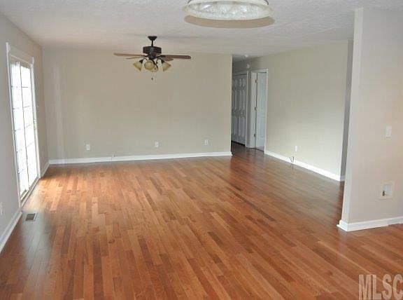 2nd image of 4446 Granfloral Dr