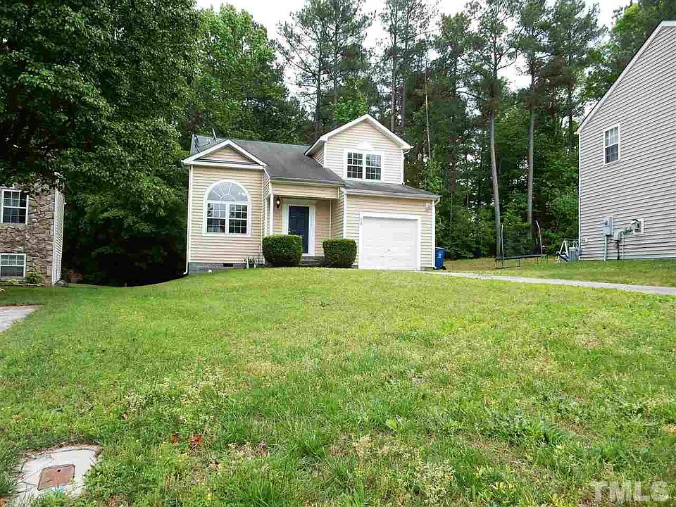 1st image of 110 Saddle Creek Ln