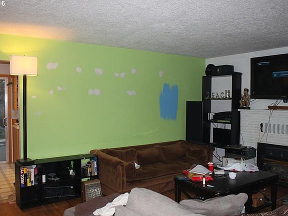 2nd image of 9425 SE Winsor Dr
