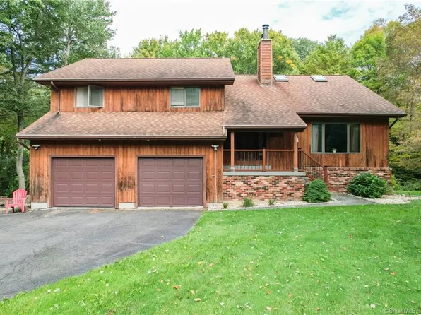 8 Westlook Drive, Wolcott, CT 06716