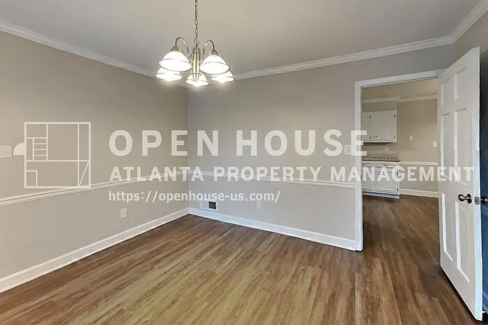 2052 Sumter Ct — Photo 10
