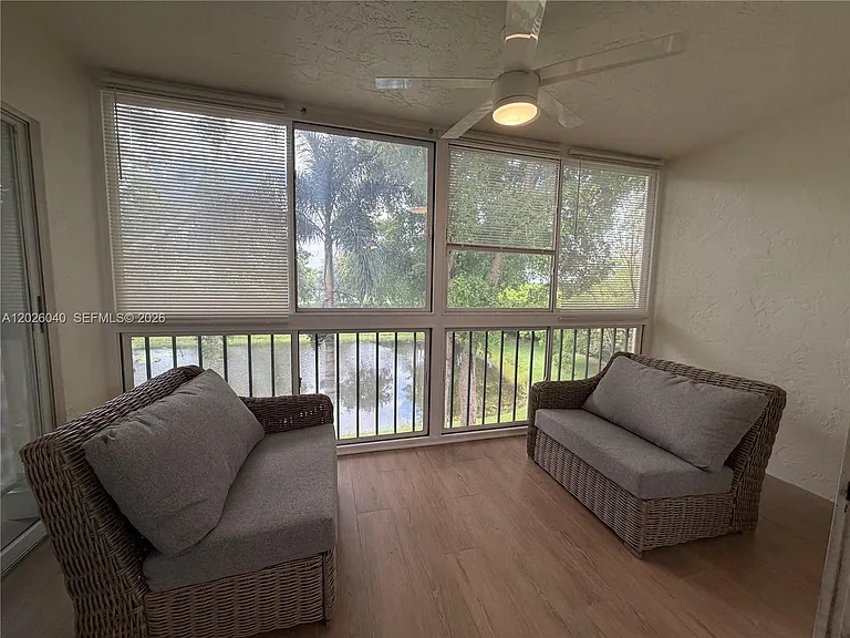 7350 Kinghurst Dr #305 — Photo 9
